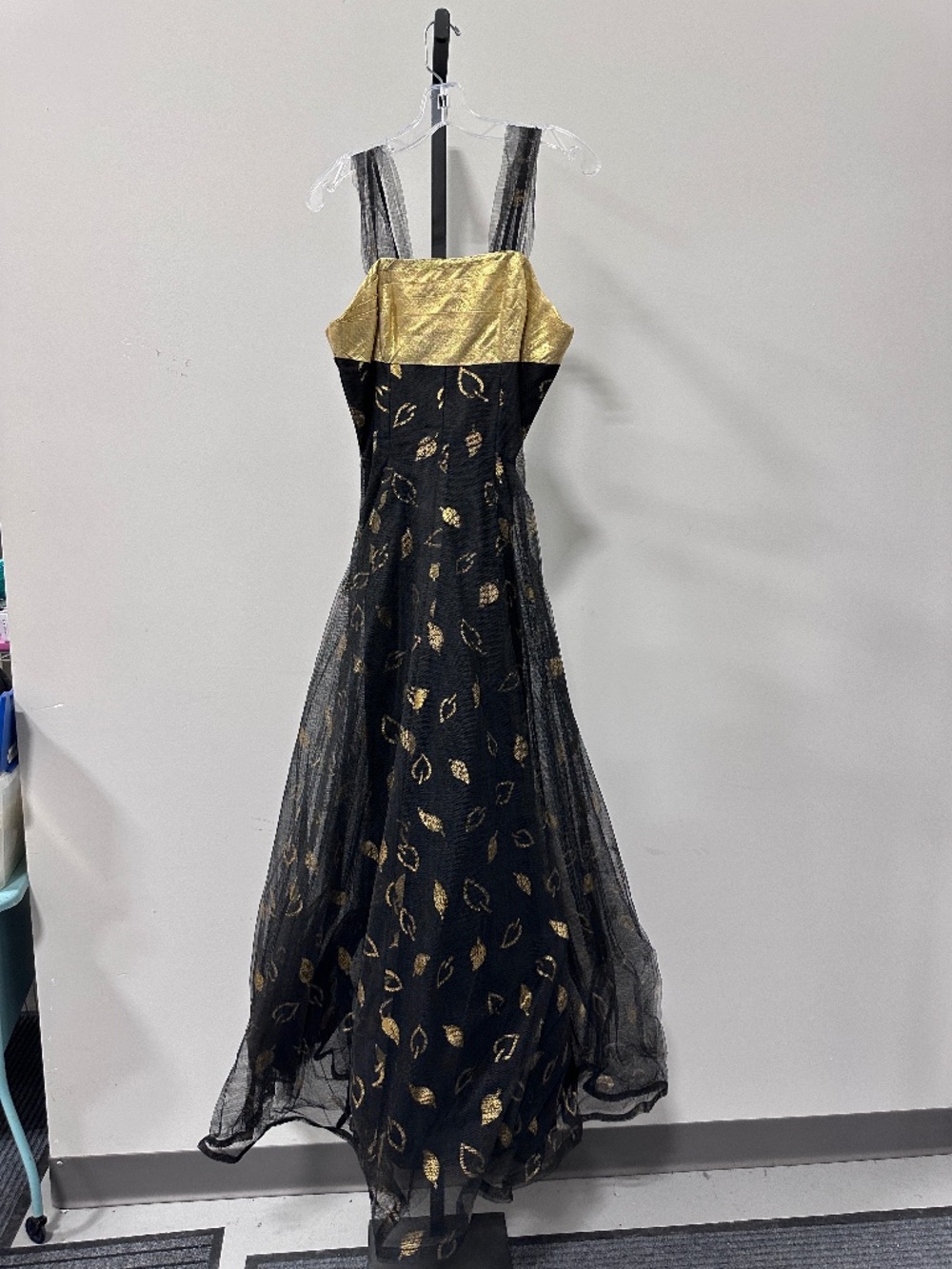 VINTAGE black and gold party dress